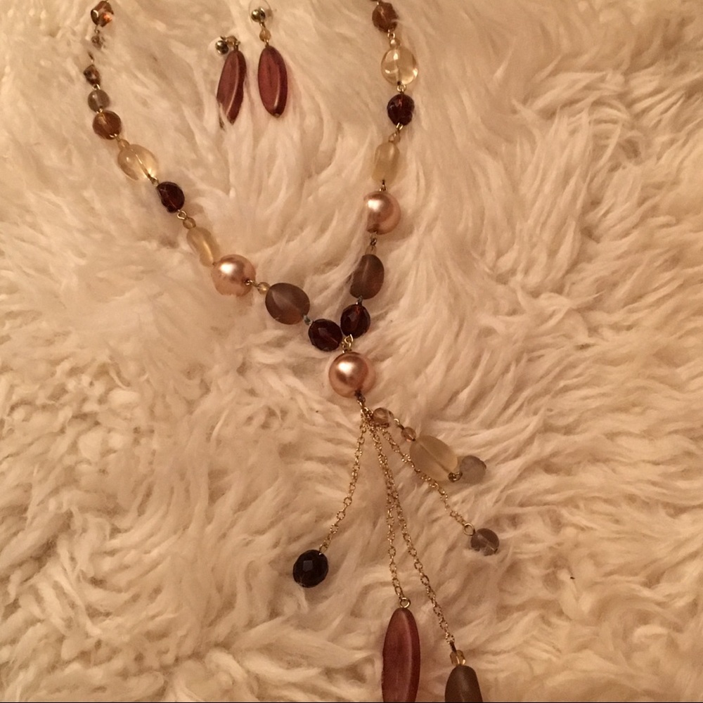 ⭐️ Choker tassel style necklace in brown tones