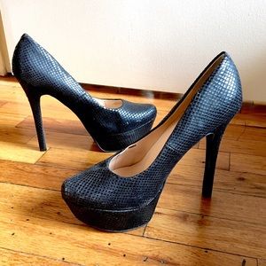 Jessica Simpson heels