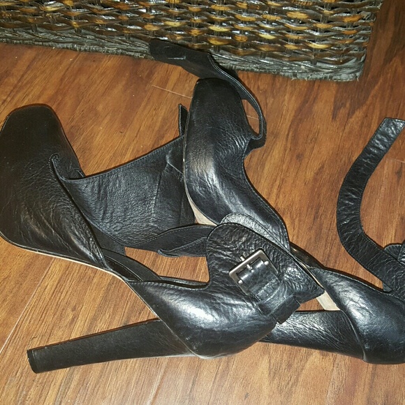 SOLD!!!Dolce Vita Black leather Platform Heels - Picture 6 of 7