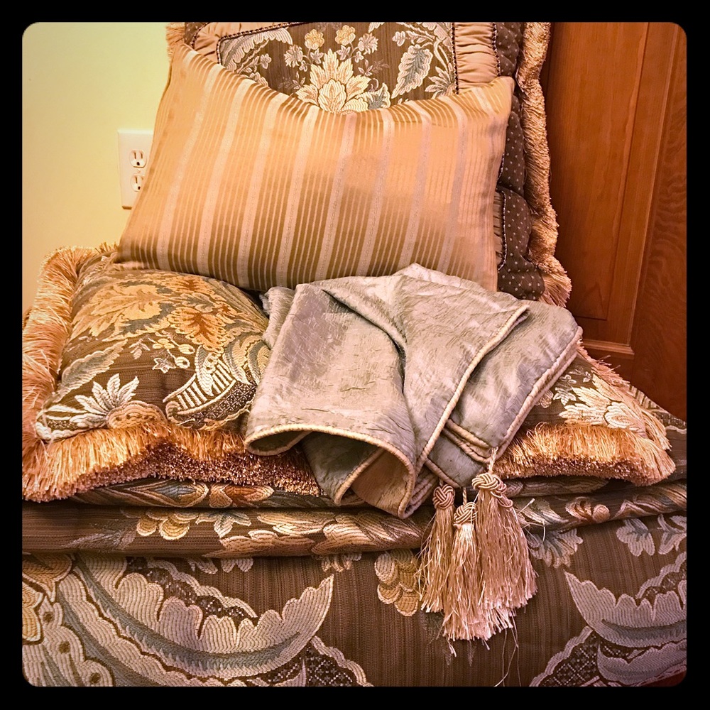 King sized comforter set