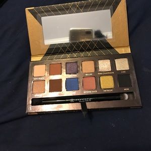 Anastasia Shadow Couture Palette