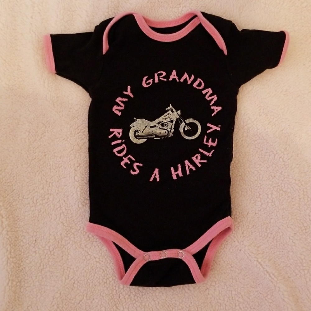 Harley onsie 3-6 months