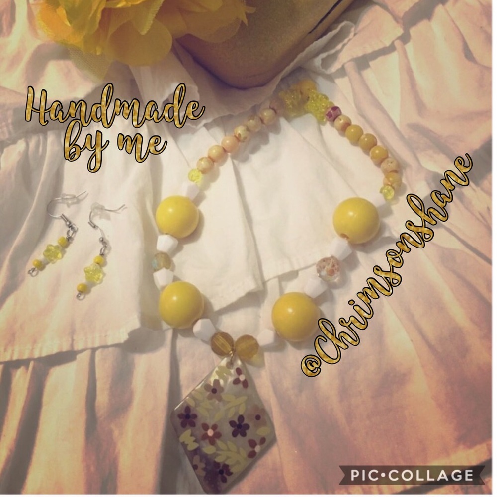 🆕 Girl's Yellow, White, Tan Jewelry Set