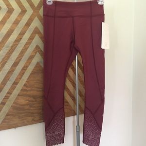 Lululemon Tight Stuff Tight Sz 4 NWT