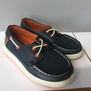 Kids boat shoes