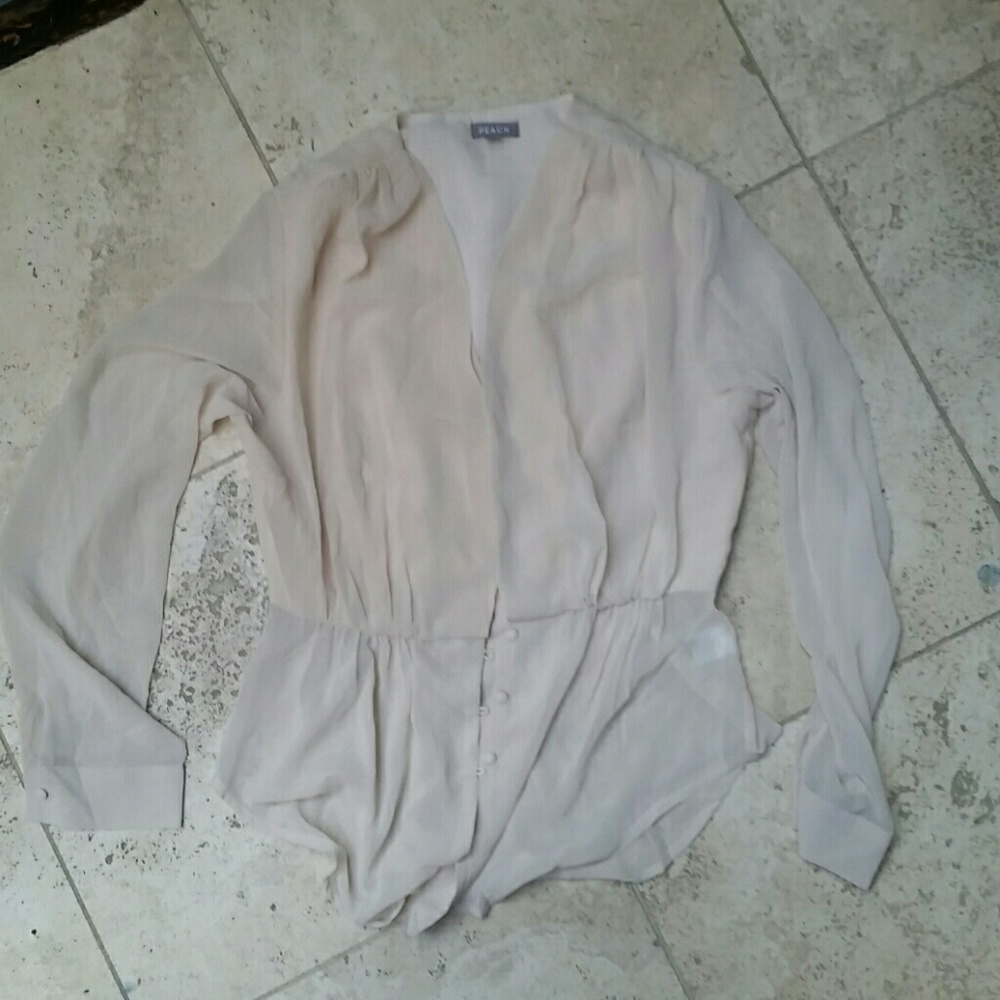 Elegant flowy top