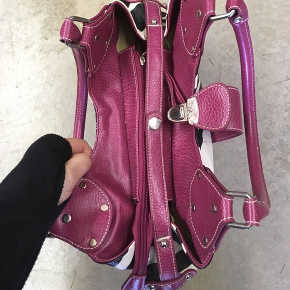 Zebra print purse - Picture 3 of 4