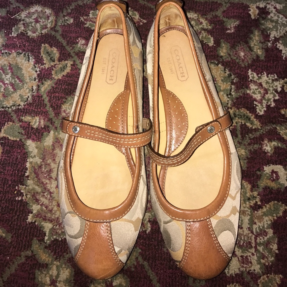 Coach Flats