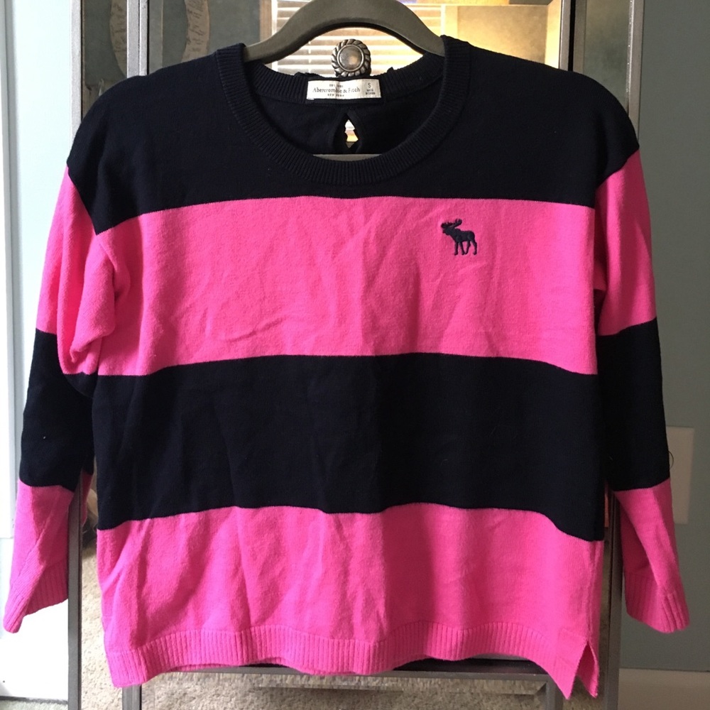Cropped pink and navy sweater
