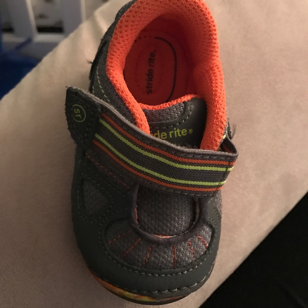 Stride Rite sneakers, baby size 4w