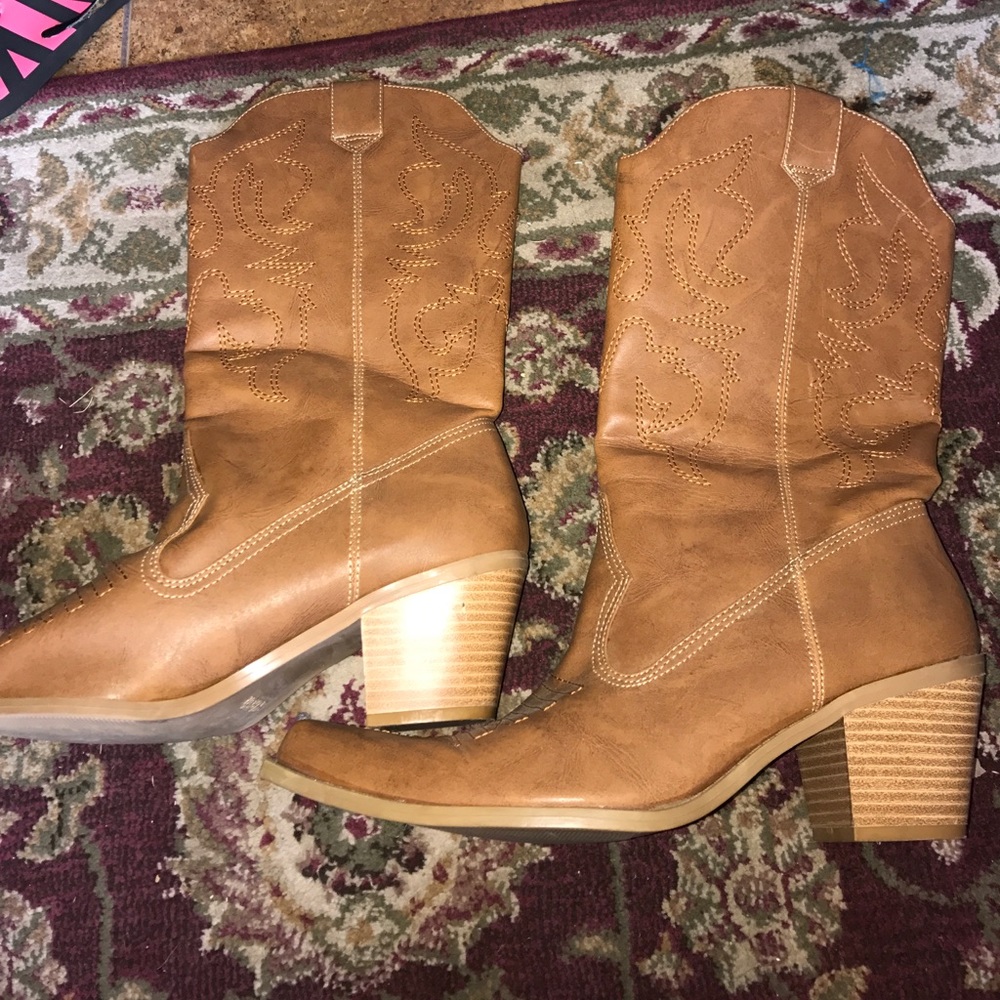Brown Cowboy boots