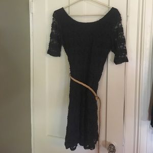 **PRICE DROP** Lace 3/4 sleeve belted dress