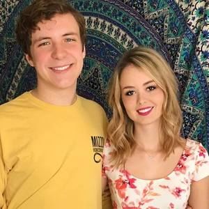 Meet your Posher, Lexi