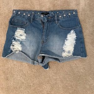 Distressed high waisted shorts