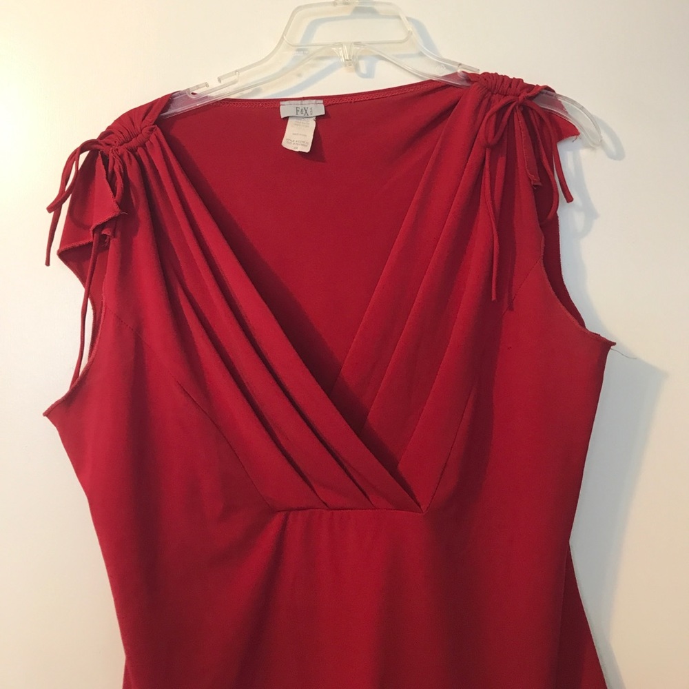 Red blouse - Picture 3 of 5