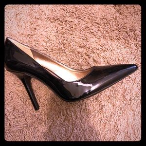 Size 8 BCBG heels
