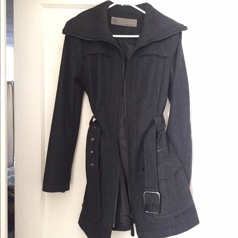 Zara charcoal trench coat with belt - stylish!
