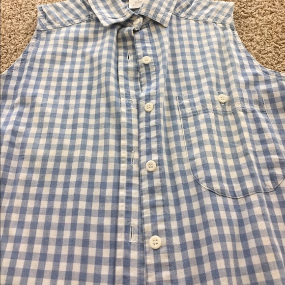 Columbia sleeveless button down - Picture 2 of 6
