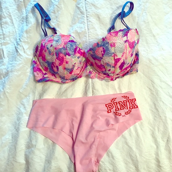 Victoria's Secret PINK Push Up Bra/Pigeneonnant - Picture 2 of 7