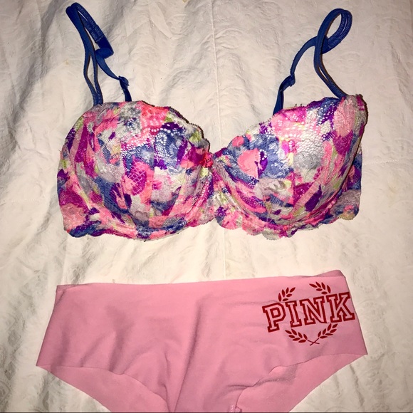 Victoria's Secret PINK Push Up Bra/Pigeneonnant - Picture 4 of 7