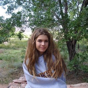 Meet your Posher, Jillian