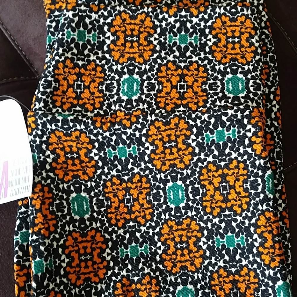 Medium NWT Cassie