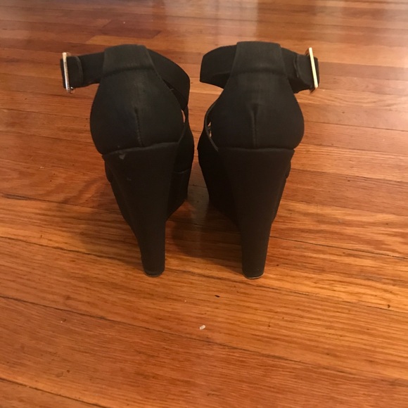 SOLD - Picture 4 of 7