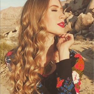 Meet your Posher, Emily