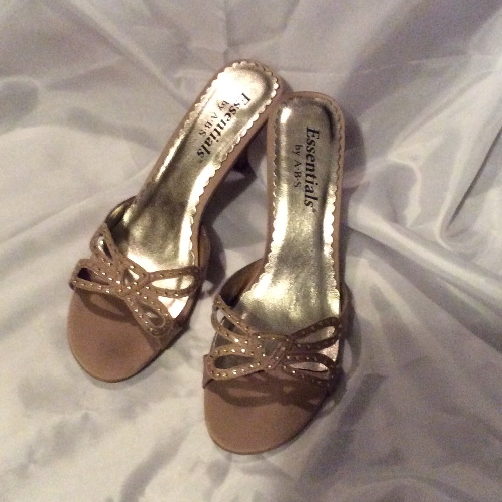 Heeled sandal
