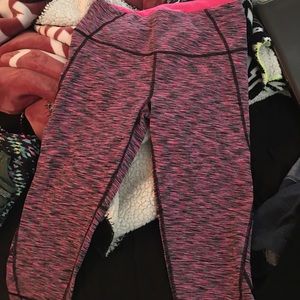 Victoria's Secret knockout cropped leggings