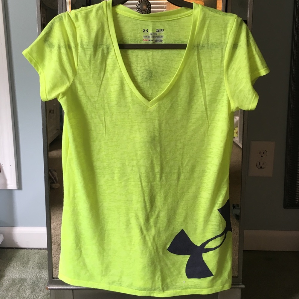 Under Armour tee