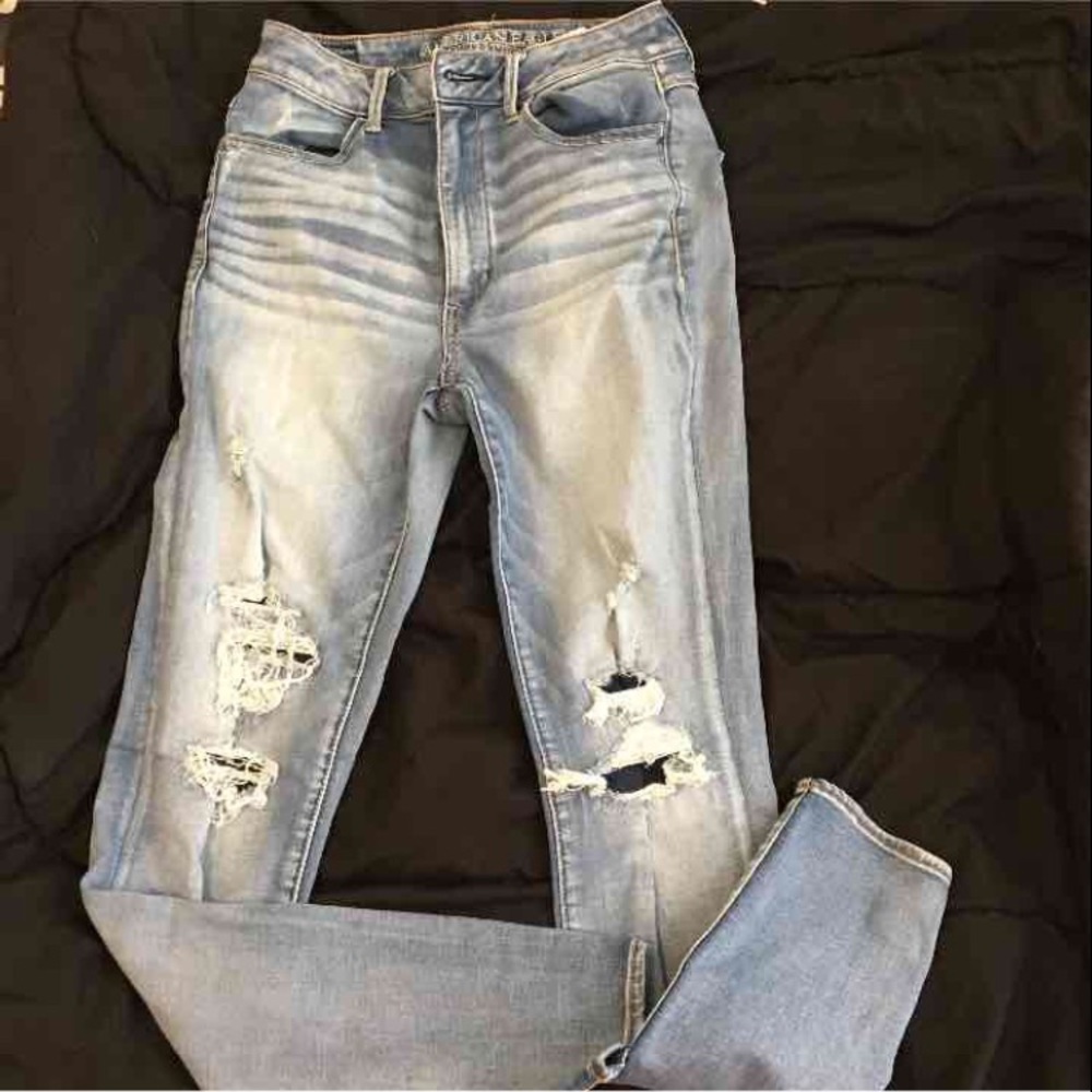 AEO size 6L jeans