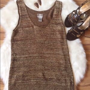 Host pick! Chico's top!