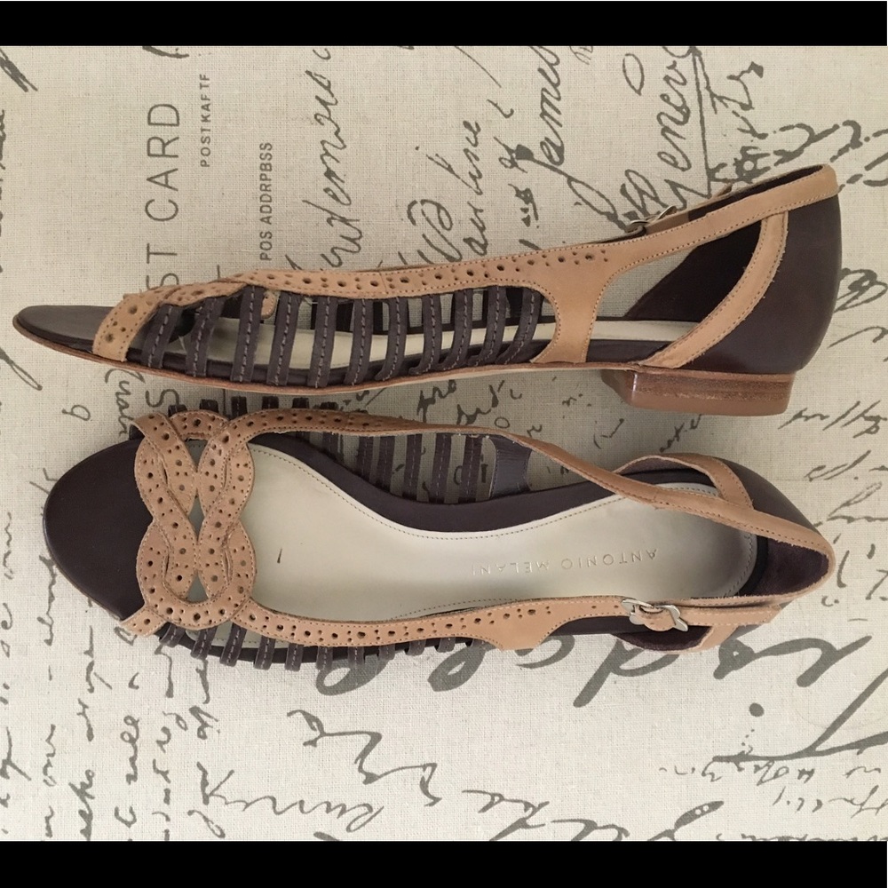 Cute Cage Flats