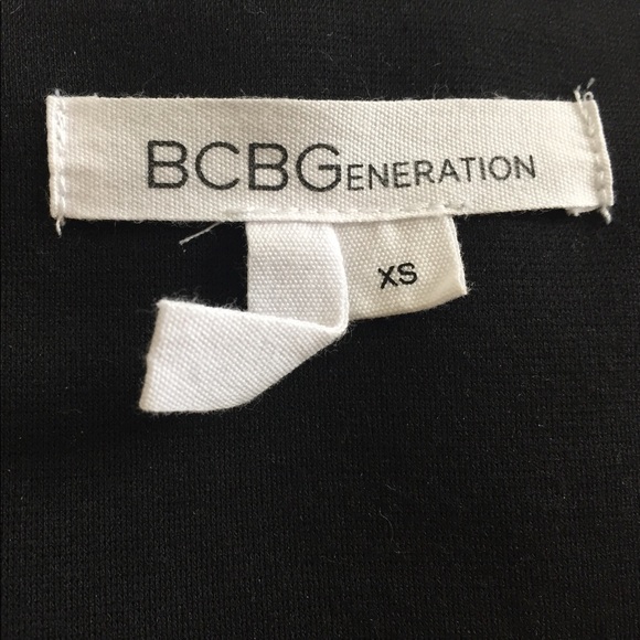 [BCBGeneration] black seamed v-neck bodycon - Picture 5 of 7