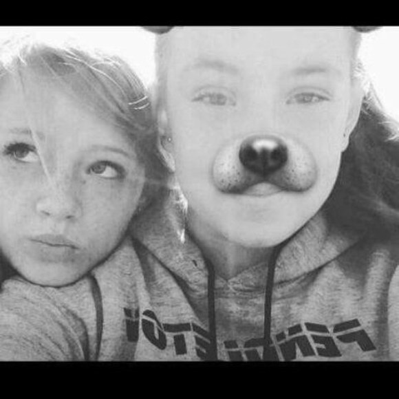 Meet your Posher, Amy - Picture 1 of 1