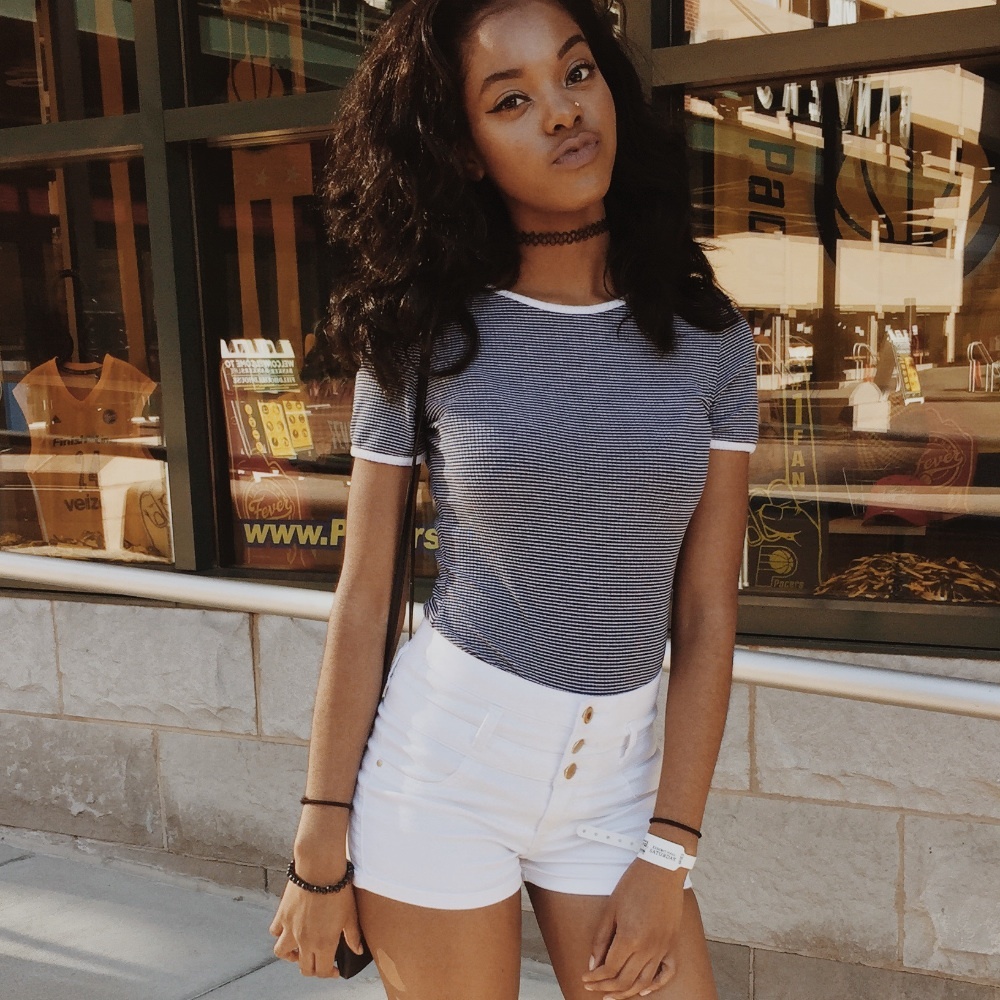 Meet your Posher, Kaela