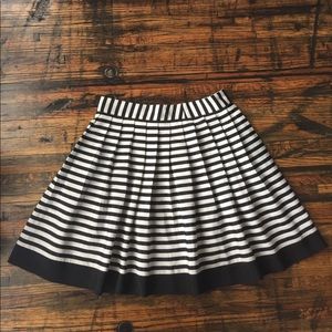 Forever 21 Black & White Stripe Mini Skirt