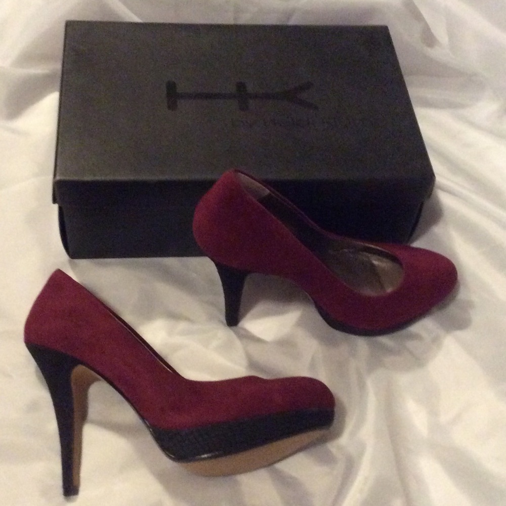 Pumps - Picture 3 of 4
