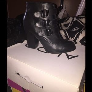 NEVER WORN! Ankle booties patent leather!! SIZE 8!