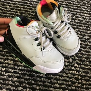 Toddlers Jordan's size 8