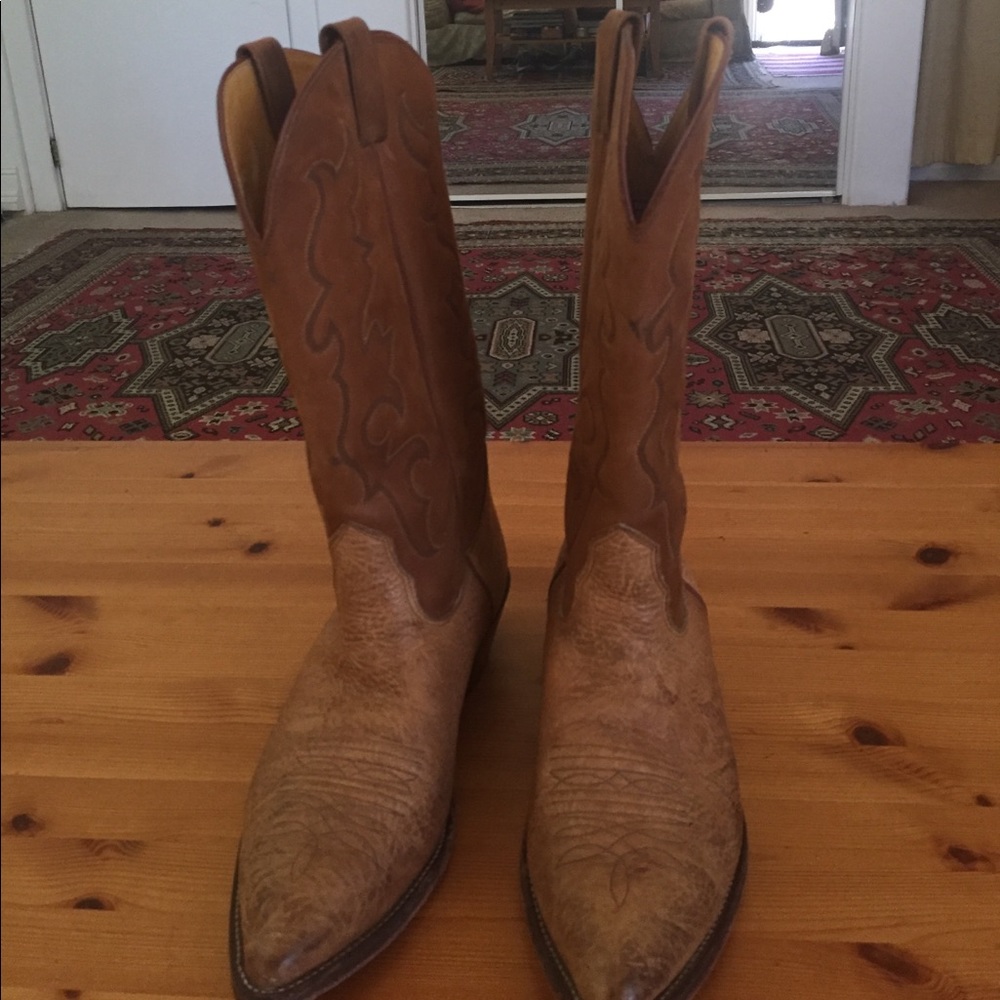 Nacona 10D cowboy boots.