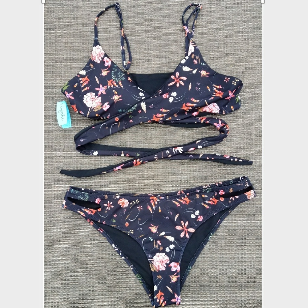 CupShe my Mystique Floral Cross Bikini Set