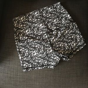 Lululemon shine roll down shorts