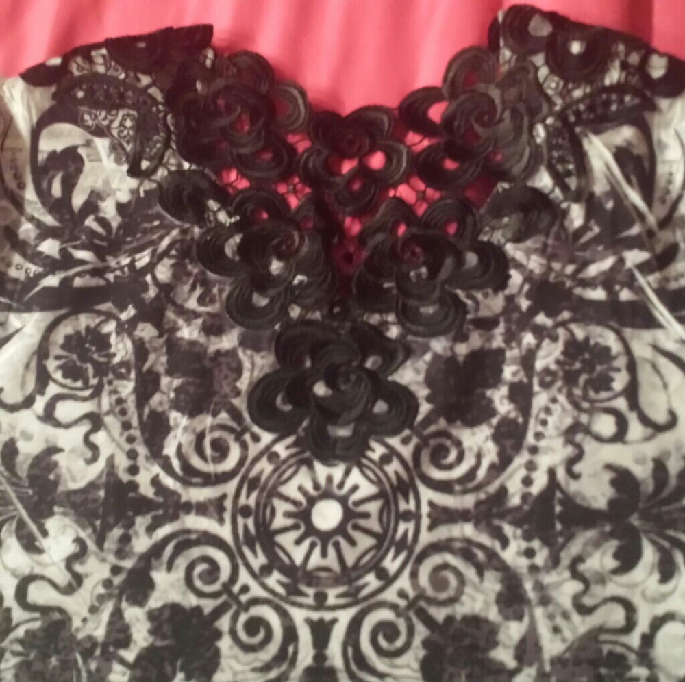 Blouse - Picture 3 of 4