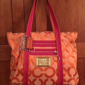 Coach Poppy Signature Glam Tote