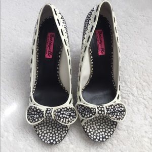 Betseyville by Betsey Johnson - polkadot bow heels
