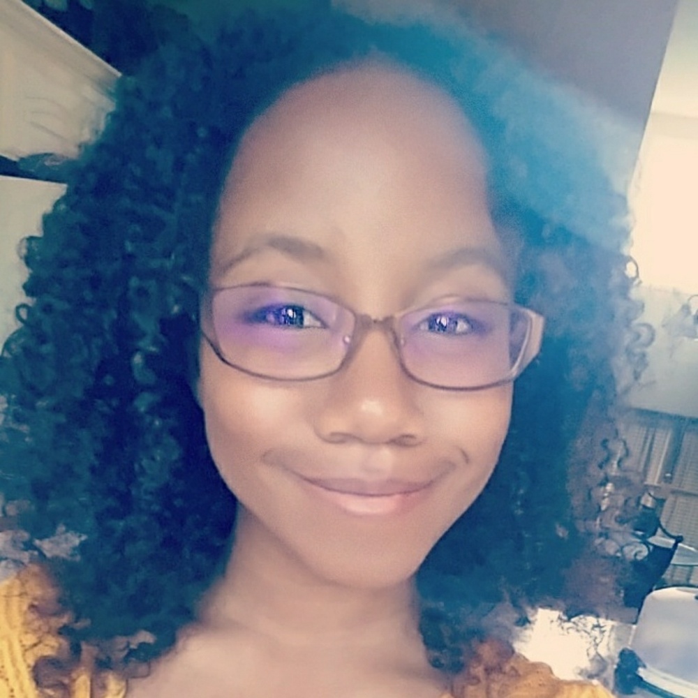 Meet your Posher, Shana