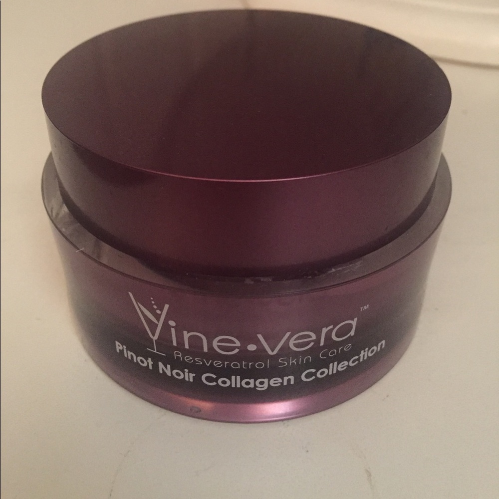 Vine Vera Resveratrol Pinot Noir Longevity Cream