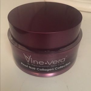 Vine Vera Resveratrol Pinot Noir Longevity Cream